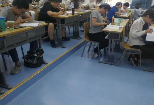 学校塑胶地板